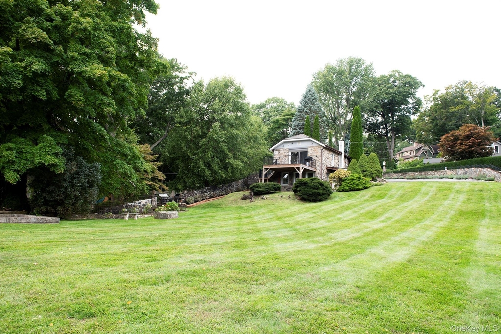 112 W Lake Boulevard - Photo 3