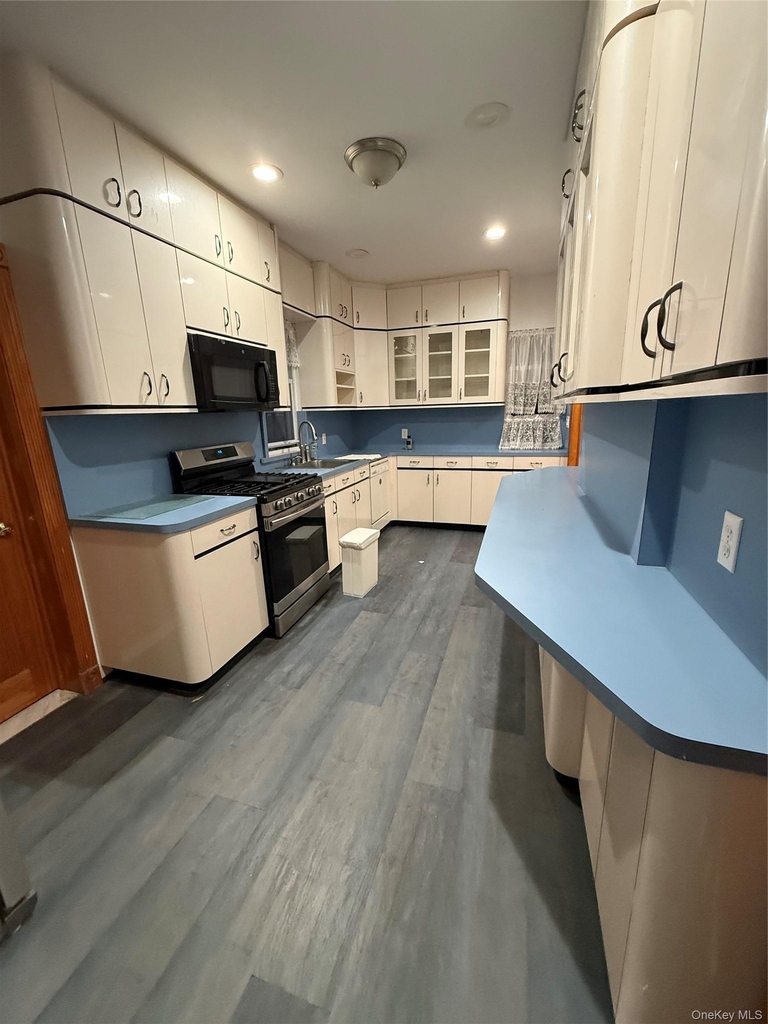 162-15 85th Avenue - Photo 4