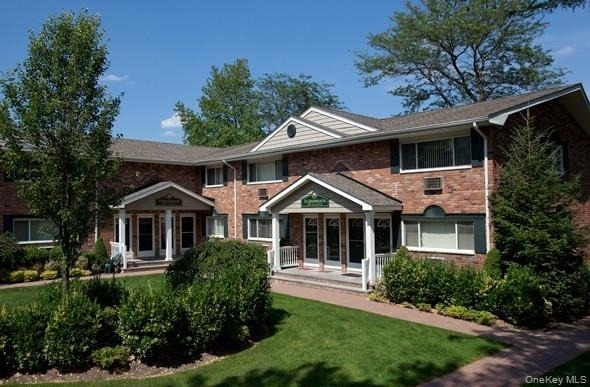 10 Westgate Drive - Photo 0