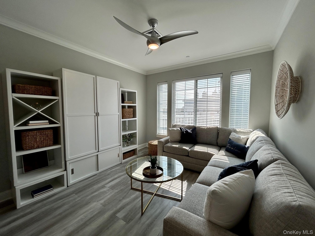 75 E Hoffman Avenue - Photo 4