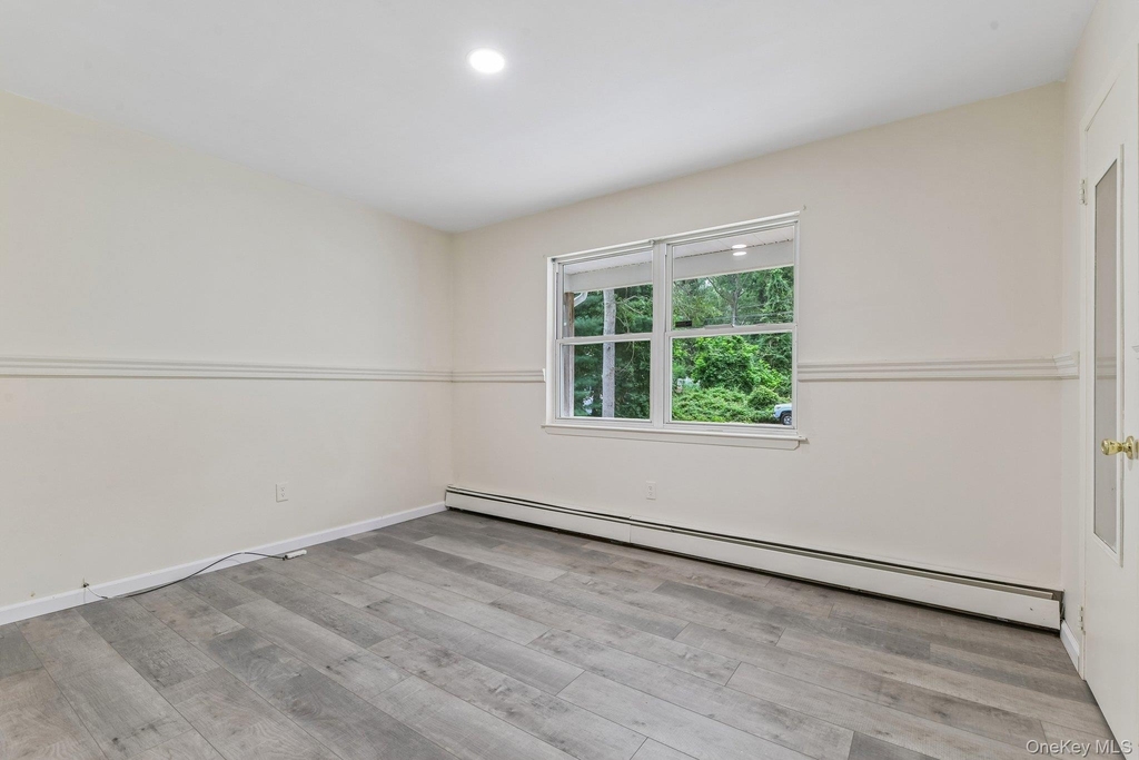 22 Red Maple Road - Photo 18