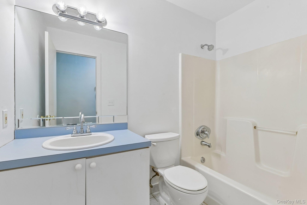 22 Red Maple Road - Photo 14