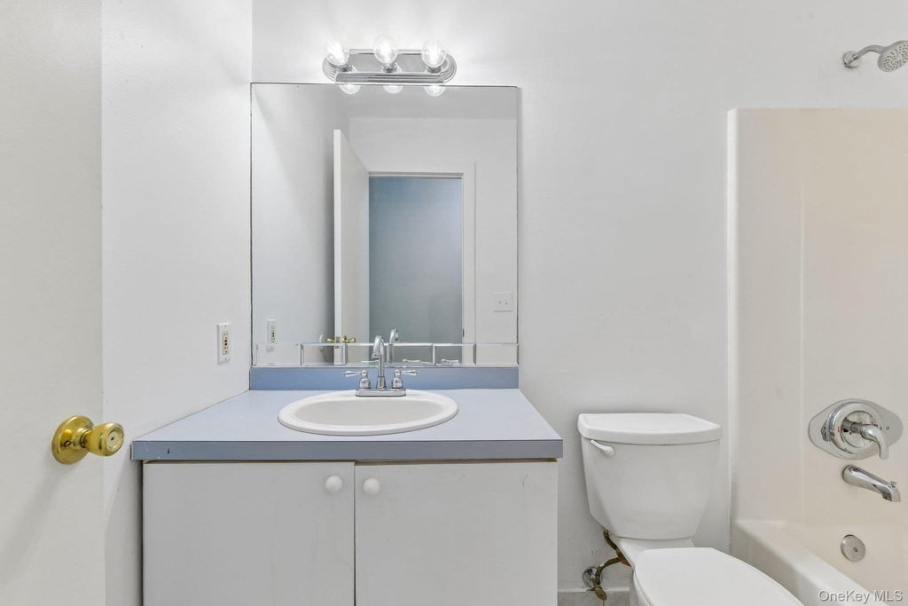22 Red Maple Road - Photo 15