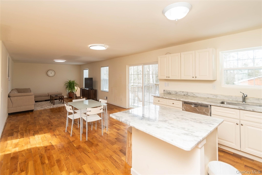 62 Bristol Circle - Photo 9