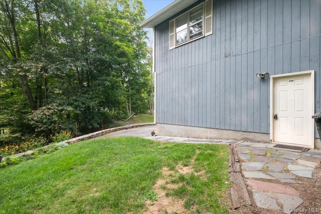 272 Brewster Hill Road - Photo 15