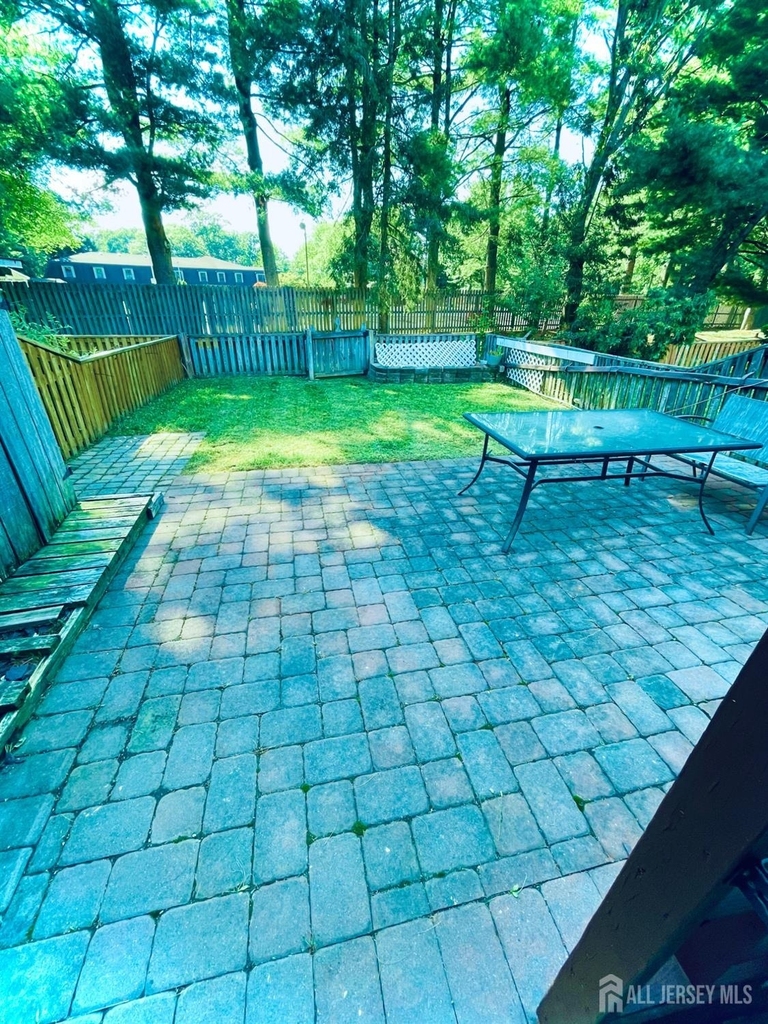 9 Lawry Court - Photo 13