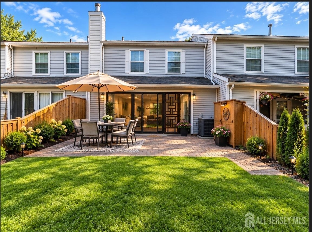9 Lawry Court - Photo 1