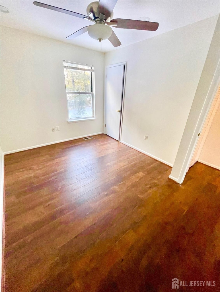 9 Lawry Court - Photo 9