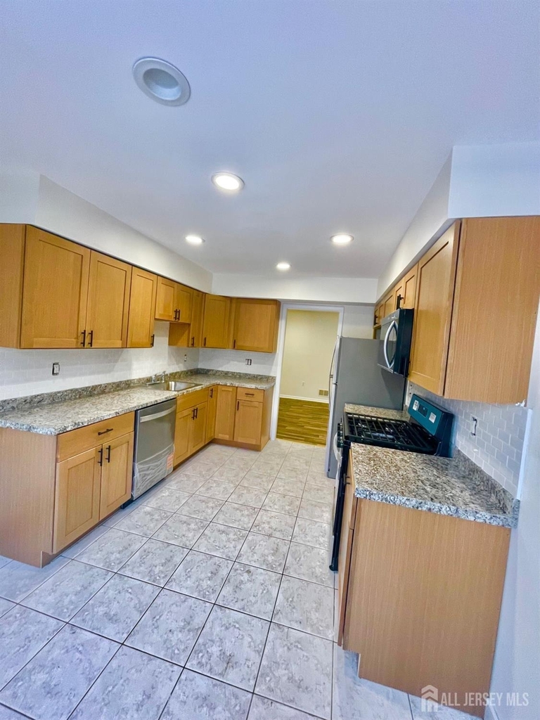 9 Lawry Court - Photo 2