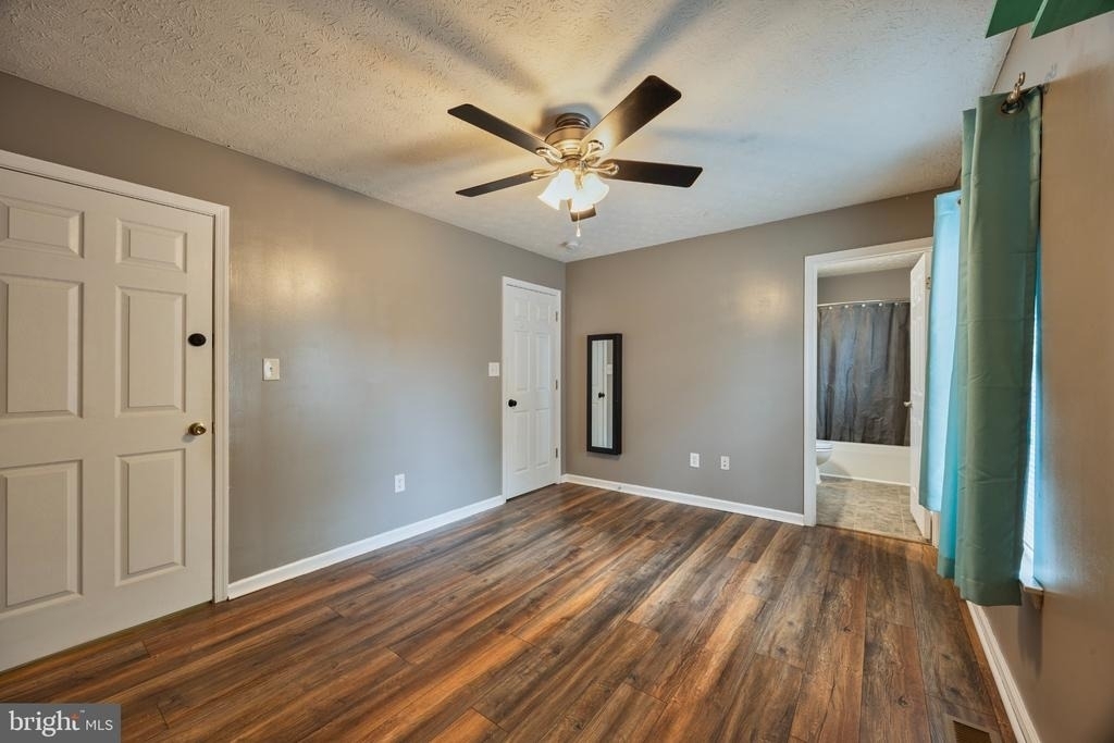 2445 Massanutten - Photo 9