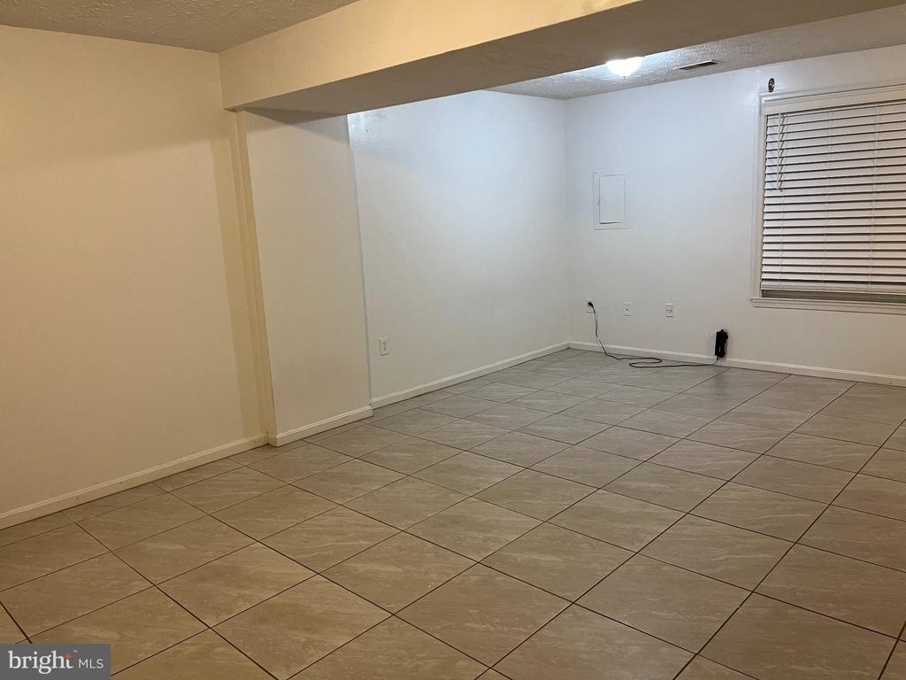 14684 Cloverdale Road - Photo 3