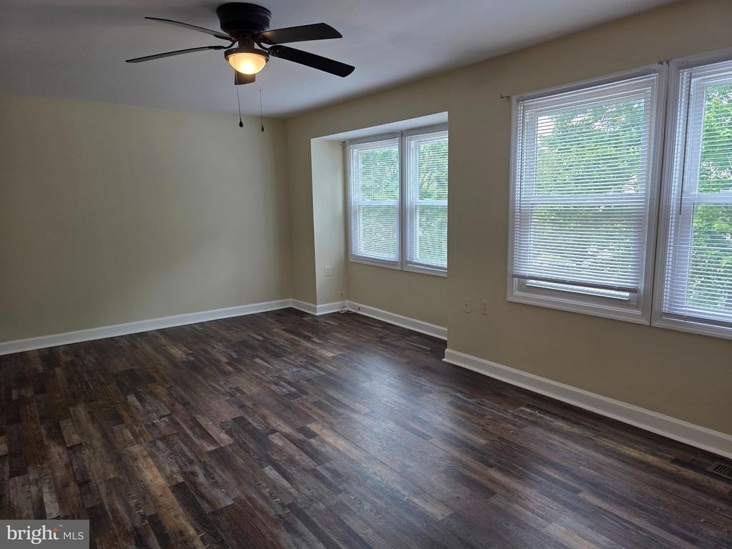 12119 Salemtown Drive - Photo 8