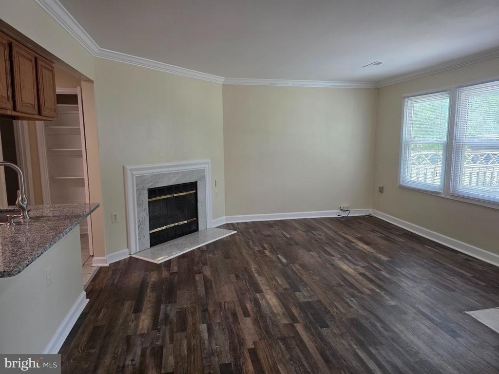 12119 Salemtown Drive - Photo 4