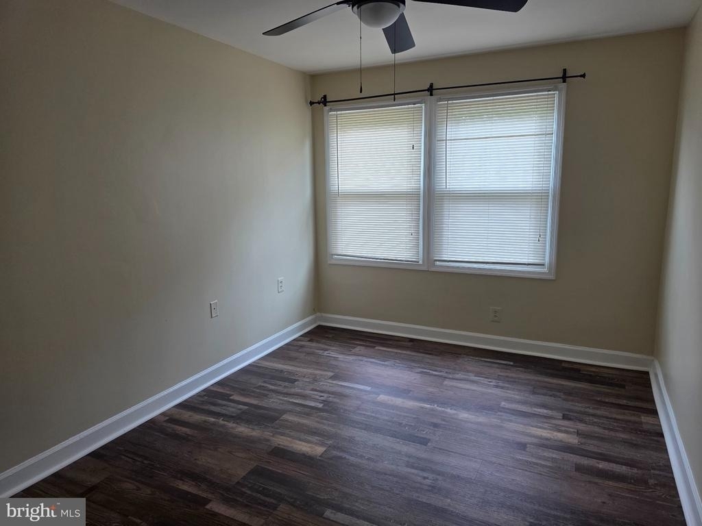 12119 Salemtown Drive - Photo 14