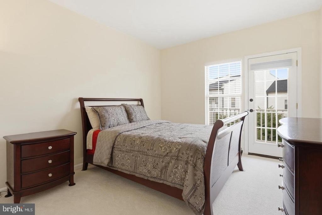 7931 Crescent Park Drive - Photo 19