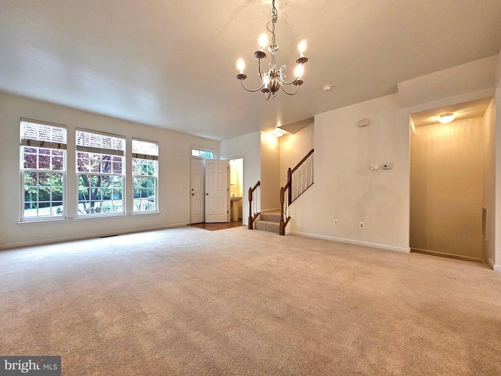 15314 Elizabeth Burbage Loop - Photo 3