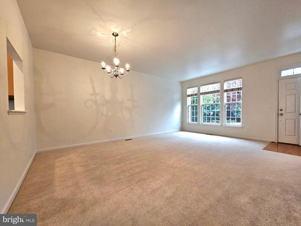 15314 Elizabeth Burbage Loop - Photo 4
