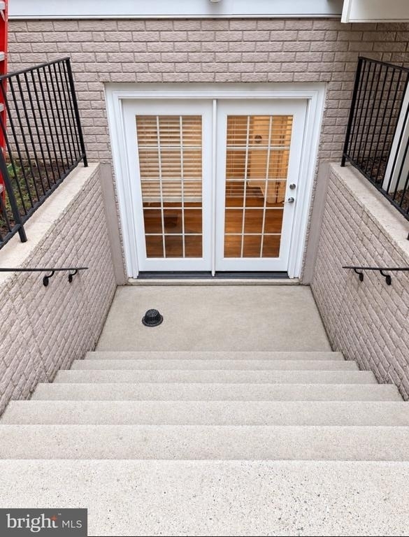 25209 Eisenhower Drive - Photo 11
