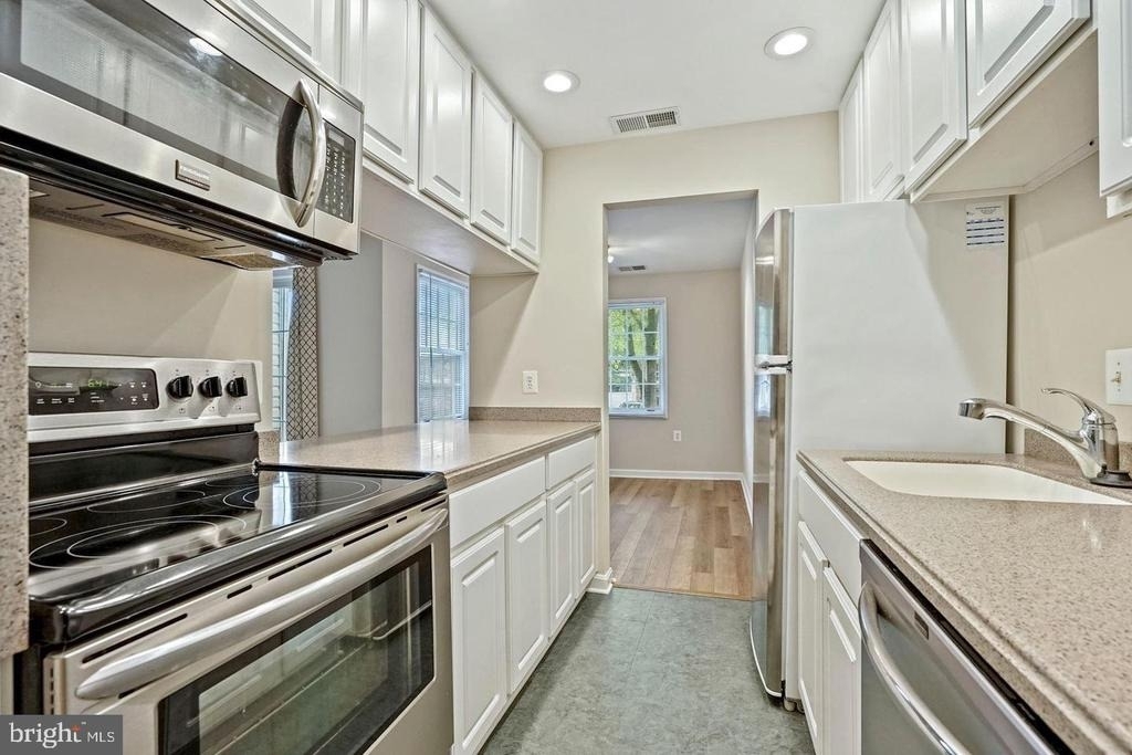 105 Westwick Court - Photo 5