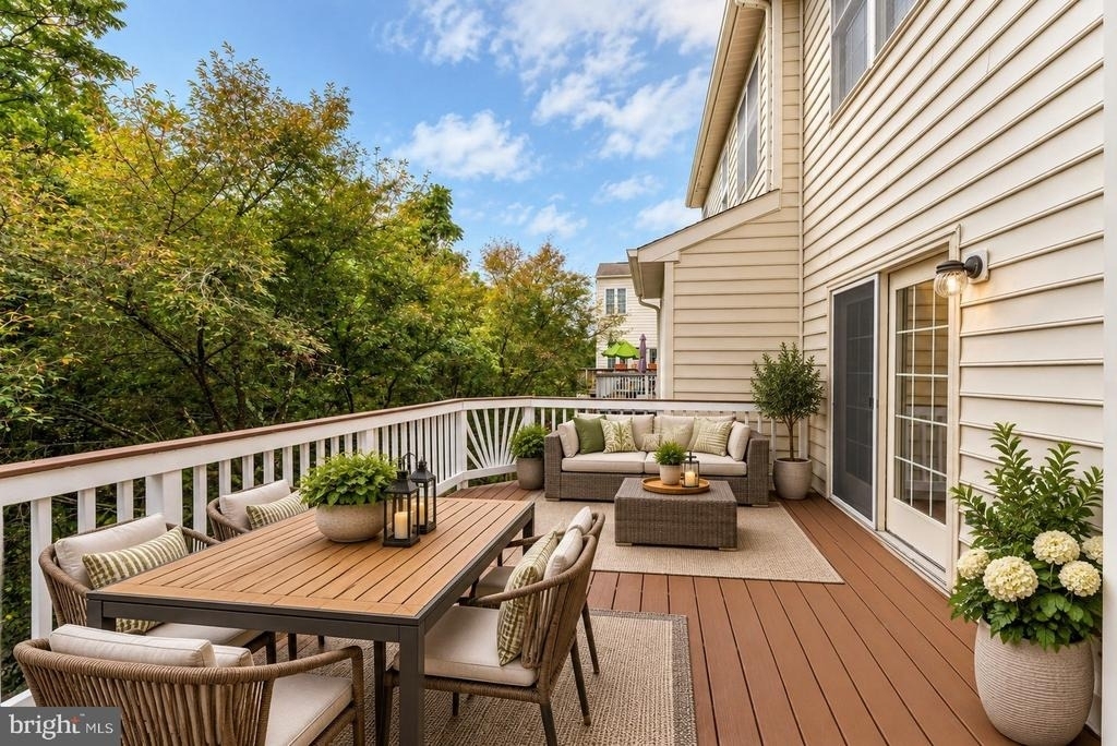 43619 Picketts Corner Terrace - Photo 18