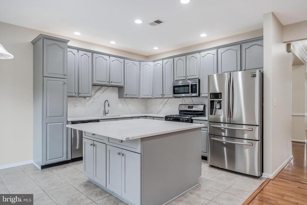 43619 Picketts Corner Terrace - Photo 14