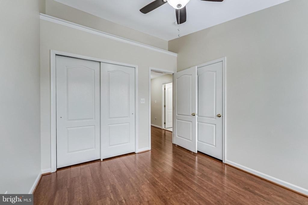 43619 Picketts Corner Terrace - Photo 41