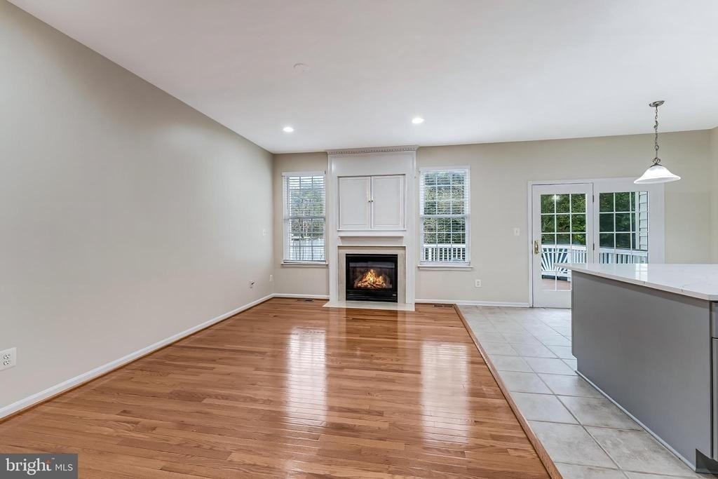 43619 Picketts Corner Terrace - Photo 12