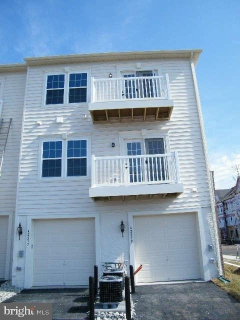42577 Burbank Terrace - Photo 13