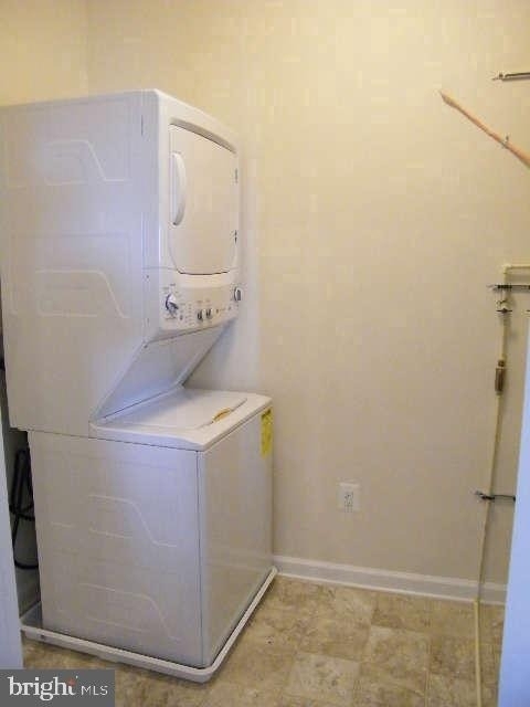 42577 Burbank Terrace - Photo 11