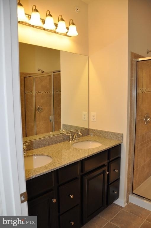 42577 Burbank Terrace - Photo 8
