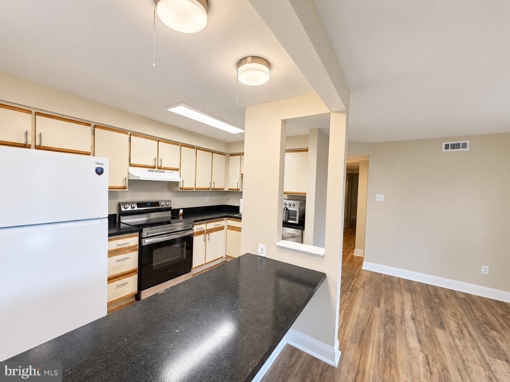 4420 Groombridge Way - Photo 4