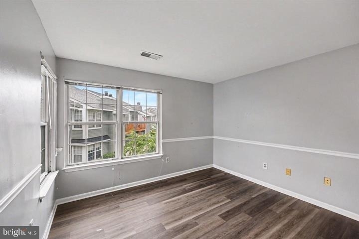 8619 Beekman Place - Photo 17