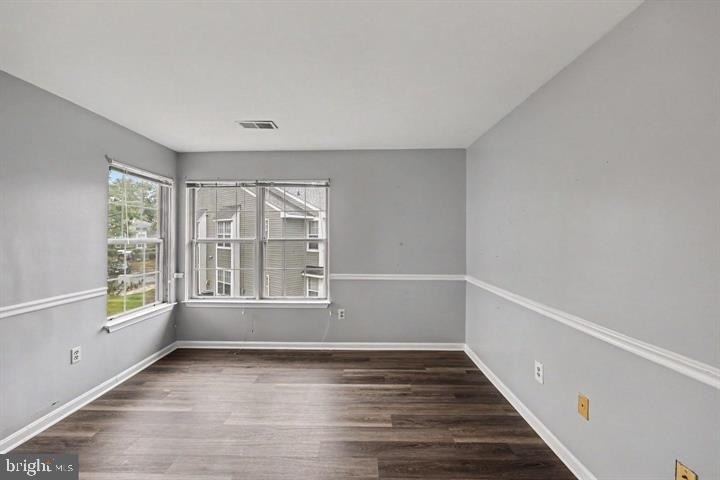8619 Beekman Place - Photo 16