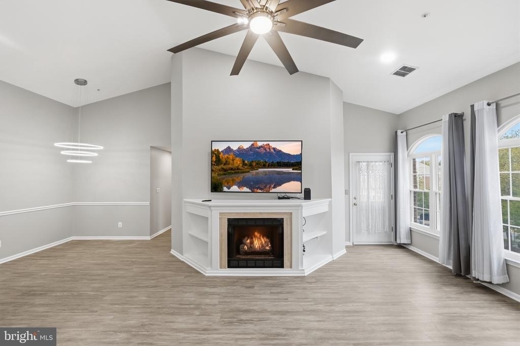 7710 Haynes Point Way - Photo 3