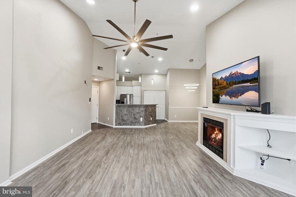 7710 Haynes Point Way - Photo 6