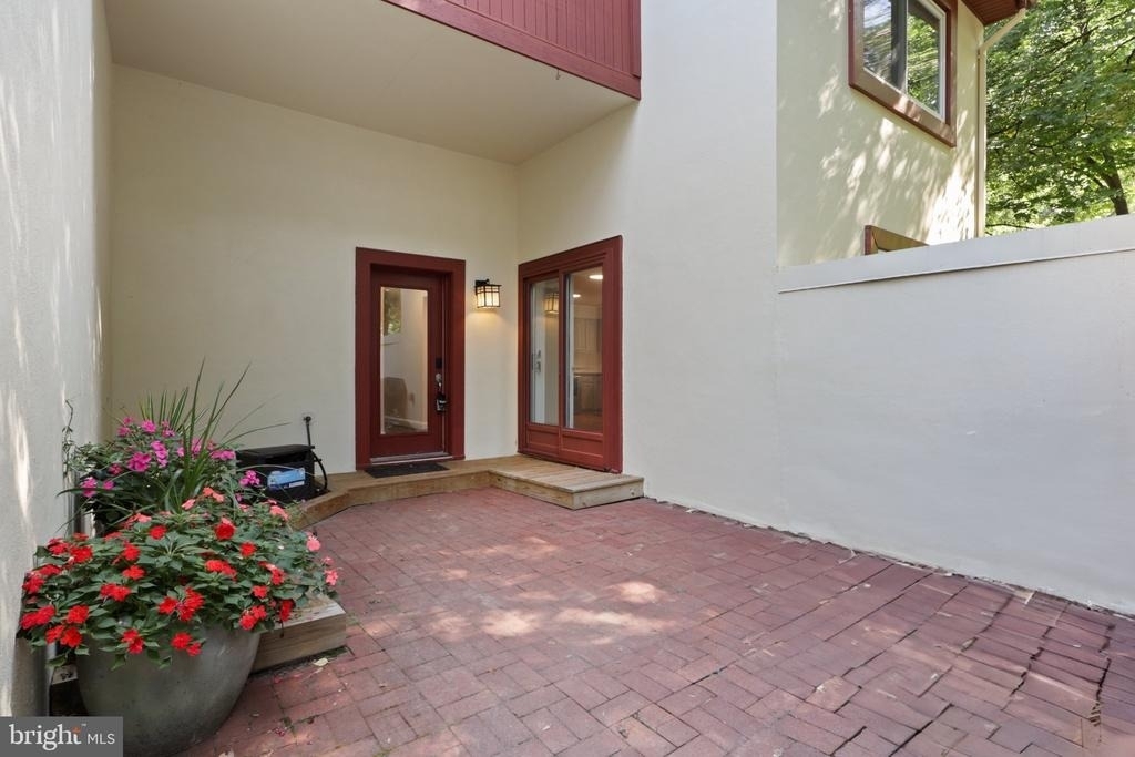 1595 Inlet Court - Photo 2