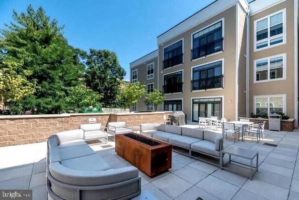 989 S Buchanan Street - Photo 3