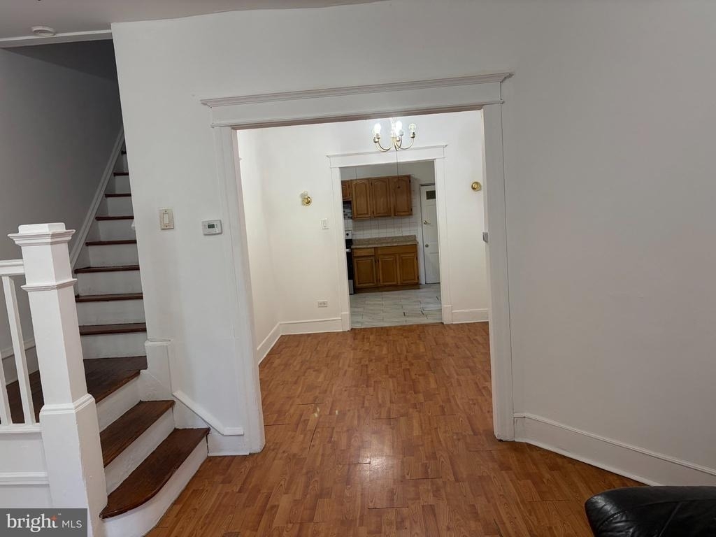 7058 Saybrook Avenue - Photo 8