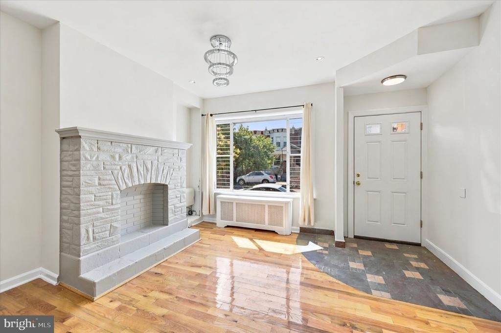 3052 Aramingo Avenue - Photo 2