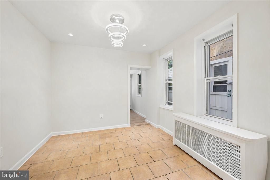 3052 Aramingo Avenue - Photo 13