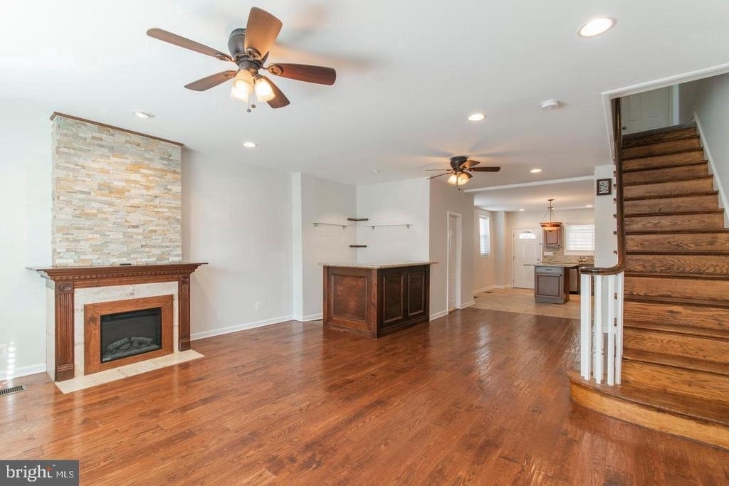 3773 Cresson Street - Photo 2