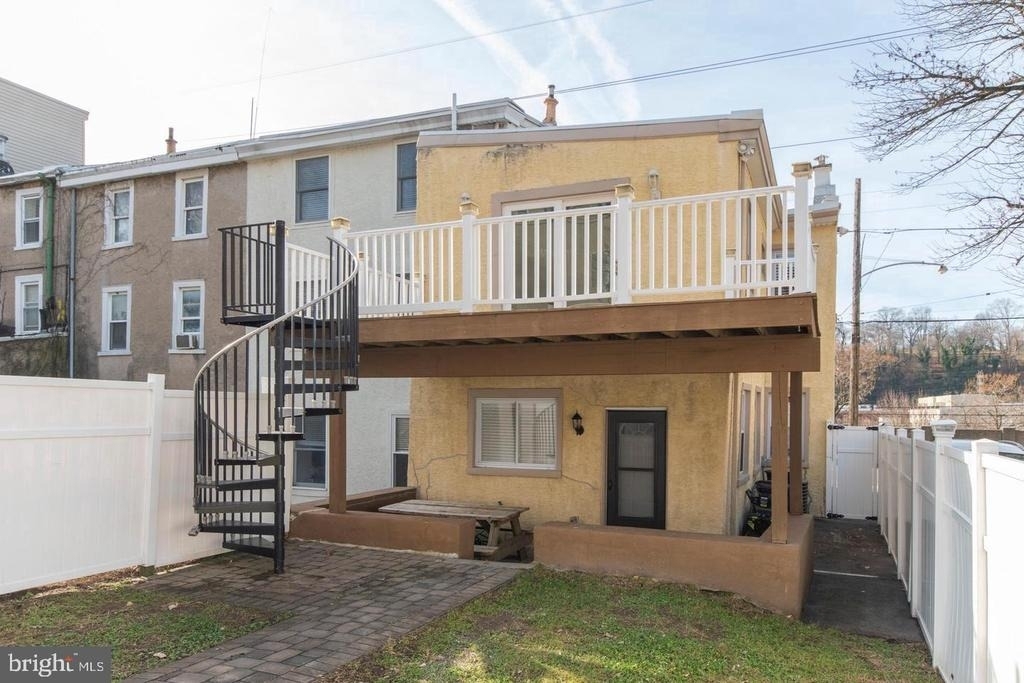 3773 Cresson Street - Photo 8