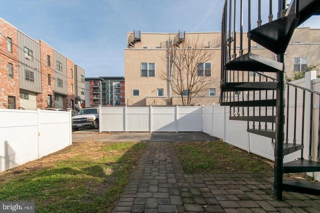 3773 Cresson Street - Photo 7