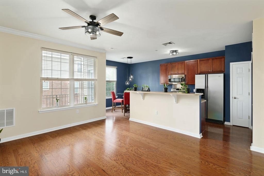 3124 W Master Street - Photo 1