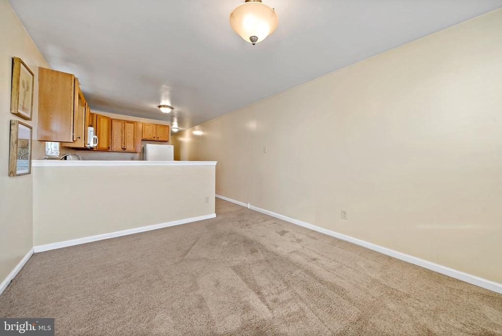 1942 Wolf Street - Photo 3
