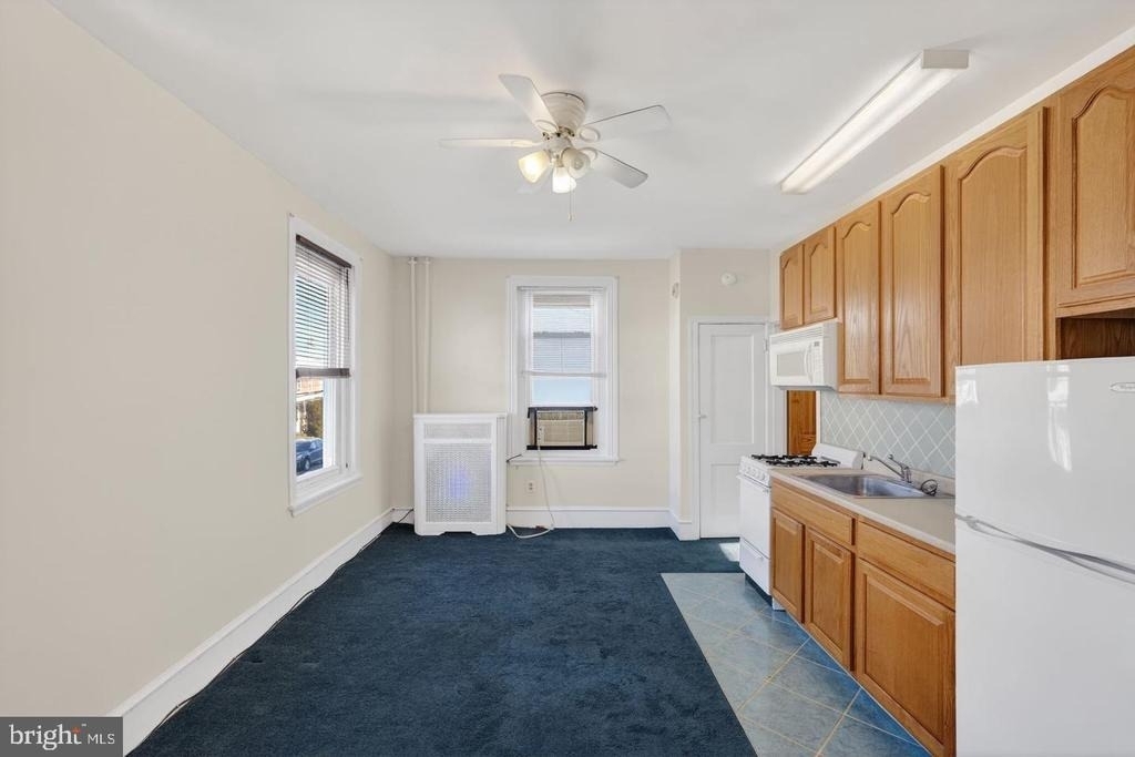 459 Martin Street - Photo 3