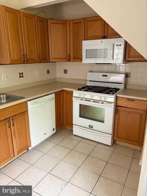 198 Woodbine Avenue - Photo 2