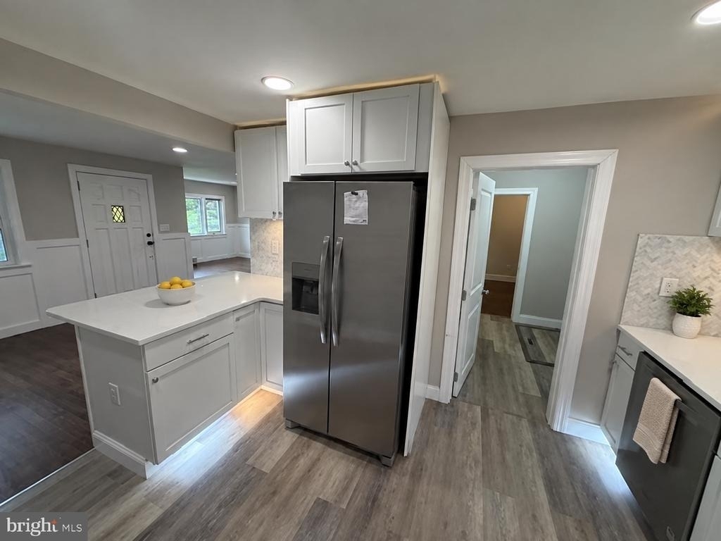 2650 Morris Road - Photo 2
