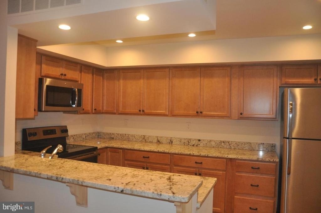 112 Woodgate Lane - Photo 2