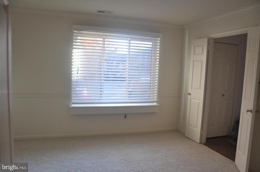 112 Woodgate Lane - Photo 10